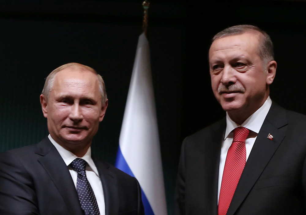 Da sinistra, il Presidente russo Vladimir Putin e il Presidente turco Recep Tayyip Erdogan. 