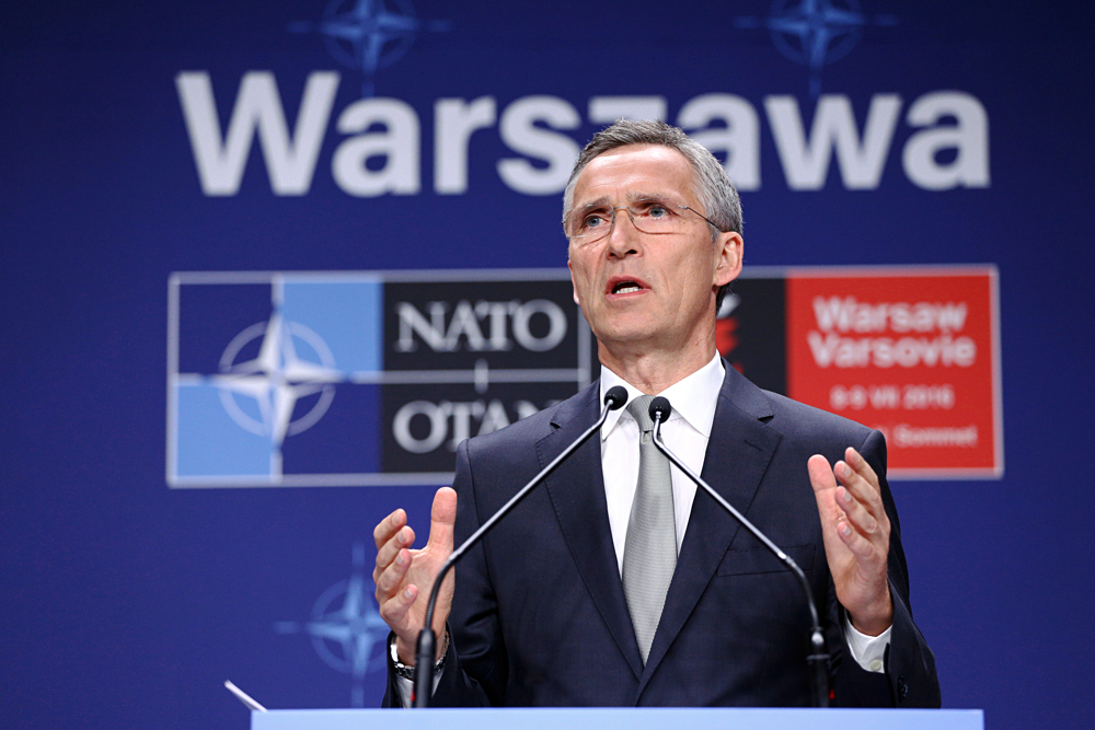 Sekretaris Jenderal NATO Jens Stoltenberg berbicara pada konferensi pers selama KTT NATO di Warsawa, Polandia, 9 Juli 2016.