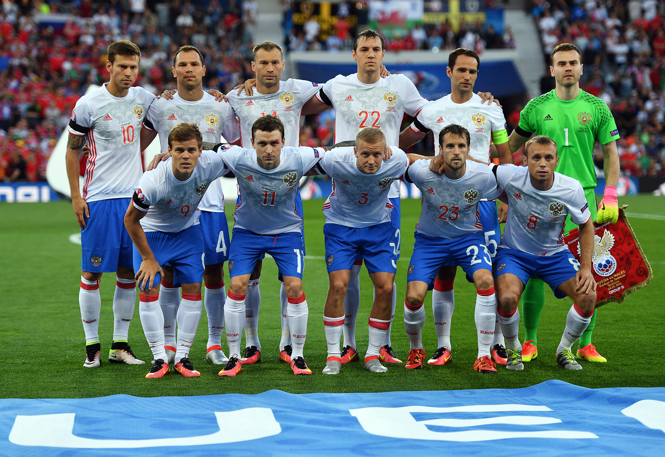 Foto da seleção russa de futebol antes de partida contra País de Gales, na Eurocopa 2016