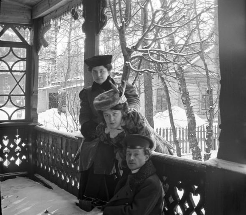 През зимата повечето хора се връщат по градовете. / Разходка в Петровско-Разумовское, 1900-те.