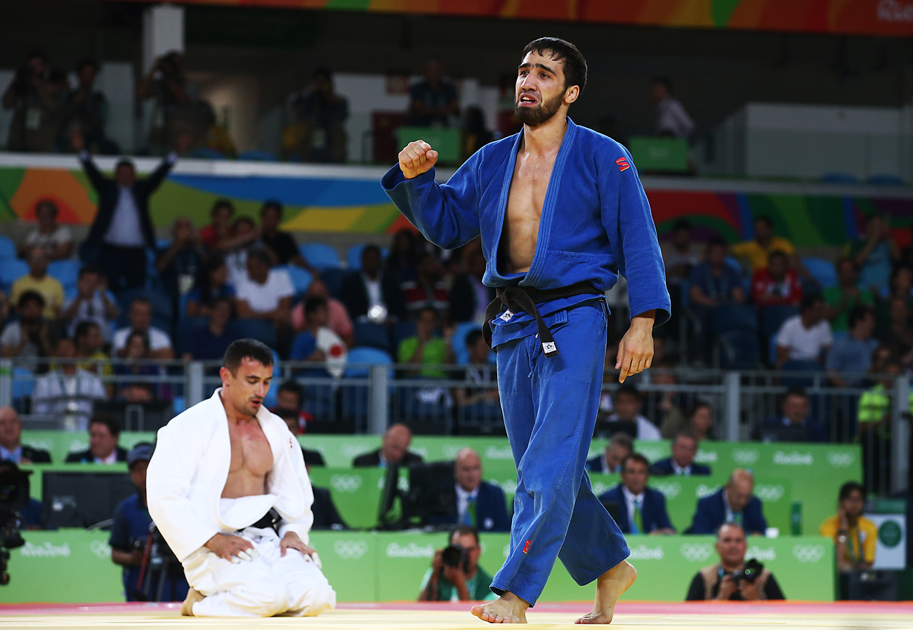Олимпијски шампион у Рију Хасан Халмурзајев у категорији до 81 кг.