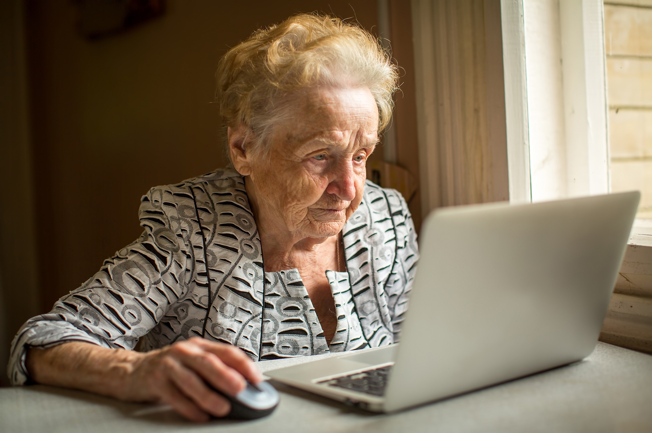 Moscow pensioners will be teaching Russian to foreign students via Skype starting from September.