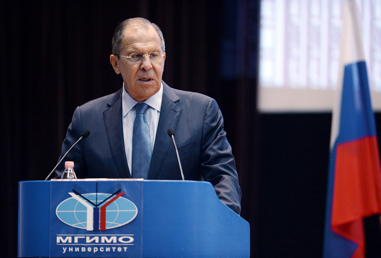 Министар спољних послова РФ Сергеј Лавров се обраћа студентима МГИМО.
