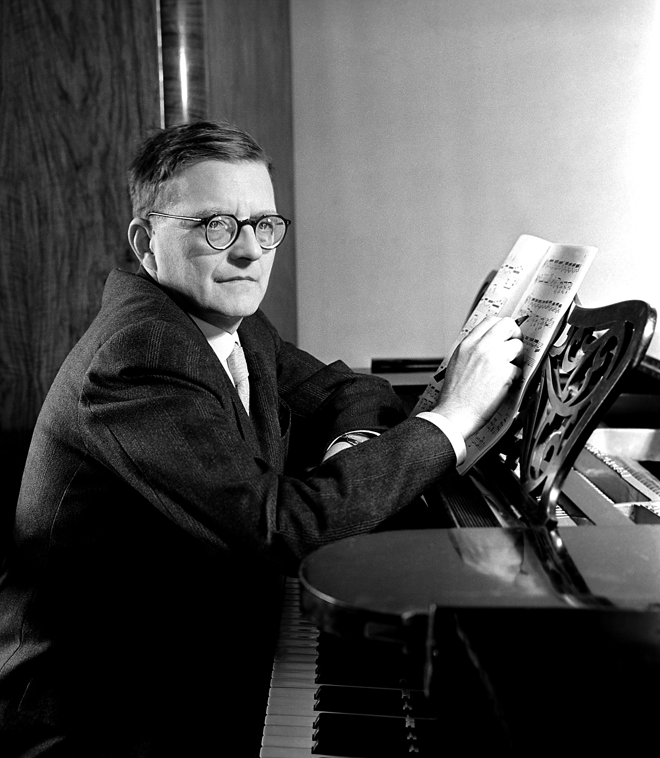 Dmitri Shostakovich. 1958. 