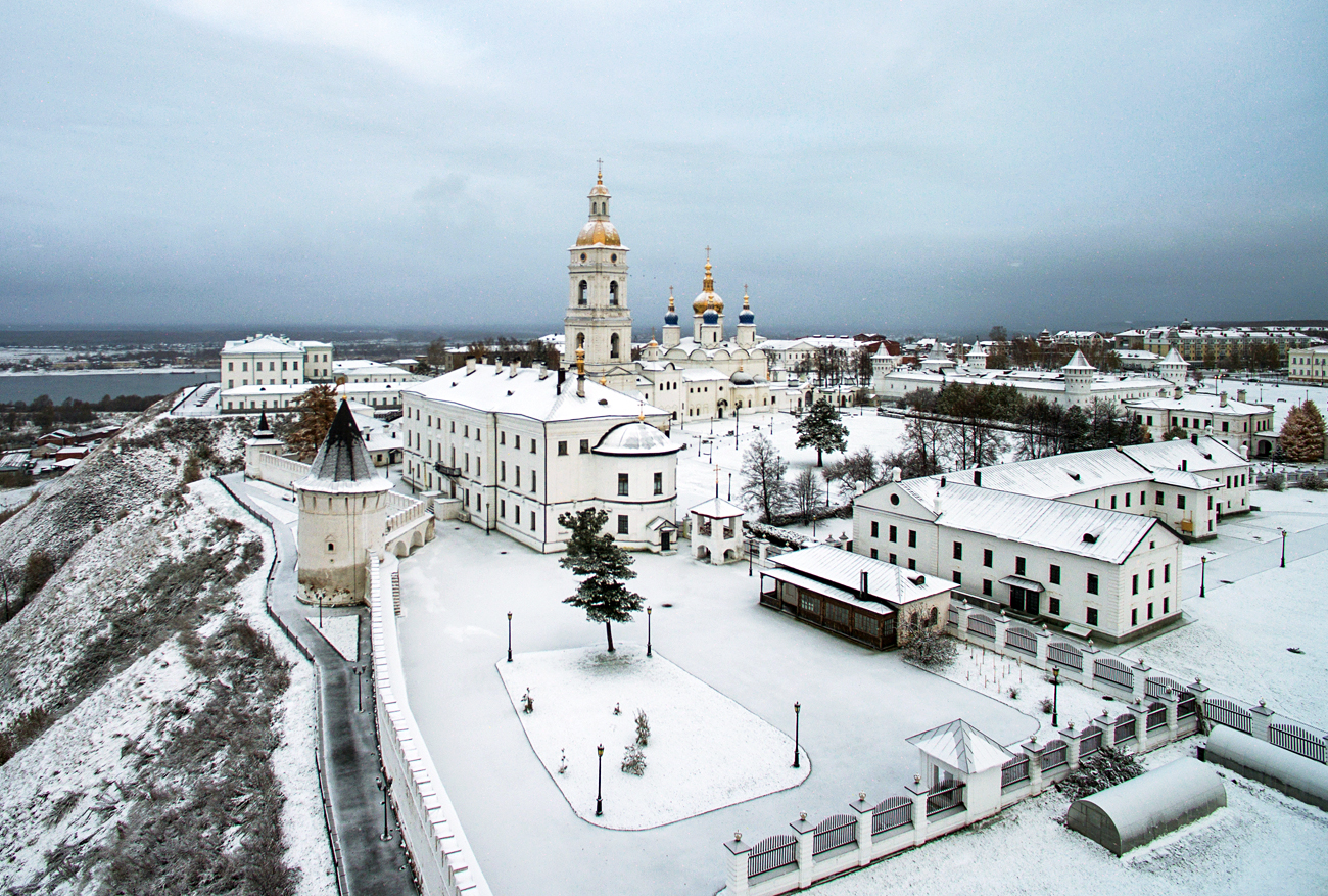 Tobolsk Kremlin. Вид на тобольский кремль с высоты птичьего полета.
