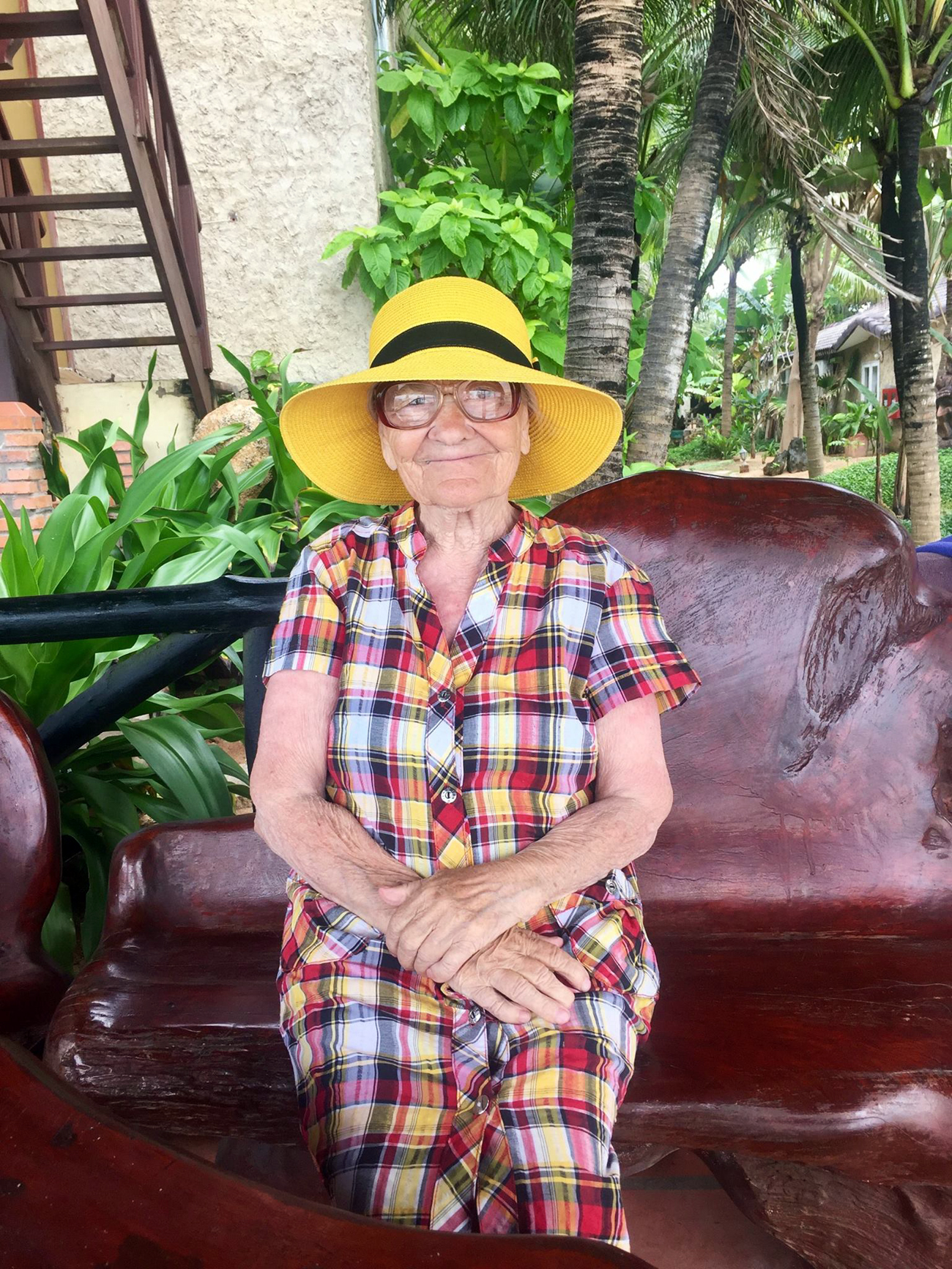 Elena Erjova acaba de volver de Vietnam pese a sus 89 años