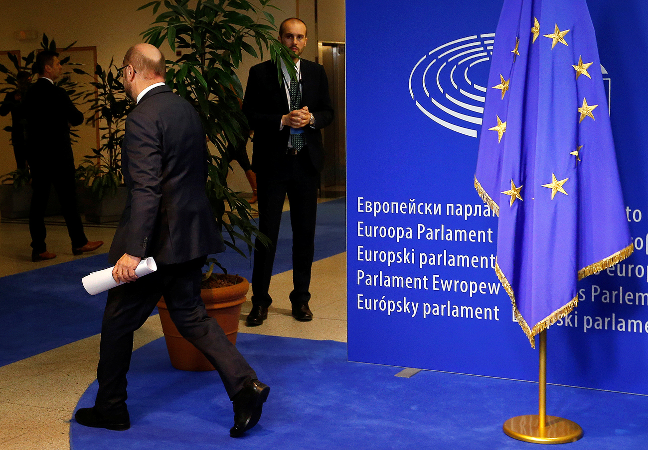 Der Präsident des Europäischen Parlaments Martin Schulz verlässt eine Pressekonferenz in Brüssel.