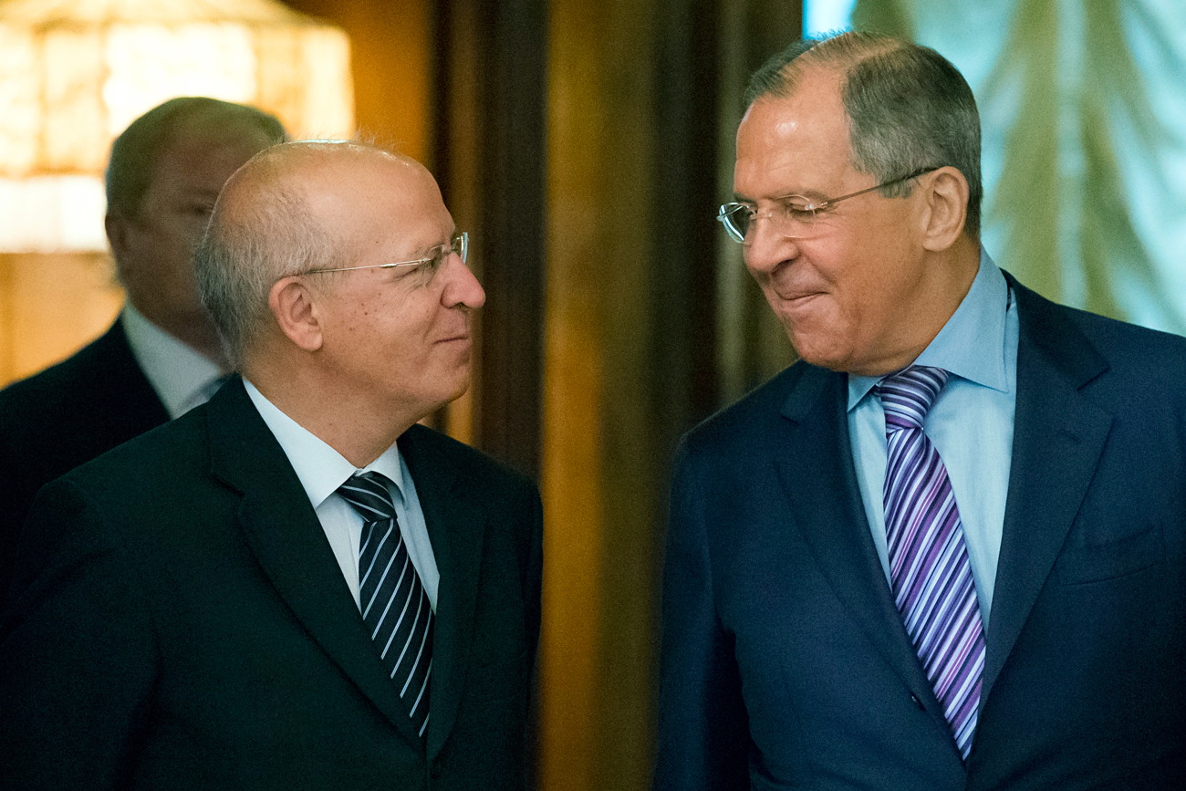 Silva (esq.) e Lavrov reunidos em Moscou, em julho passado