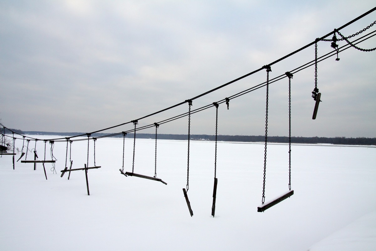 Ruski letni čas je projekt o mrzli ruski zimi, ki kroži po vsem svetu.