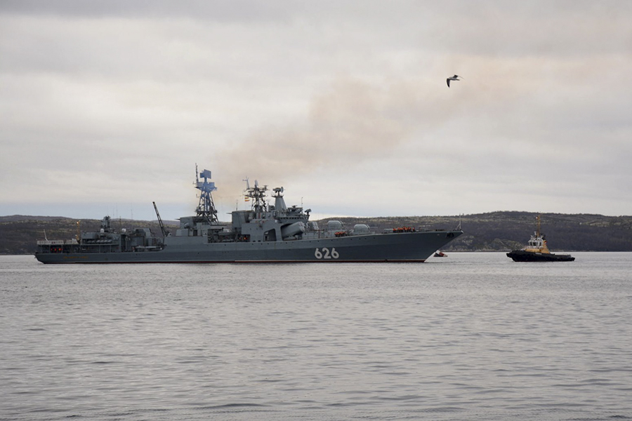 Veliki protupodmornički brod Sjeverne flote "Vice-admiral Kulakov".