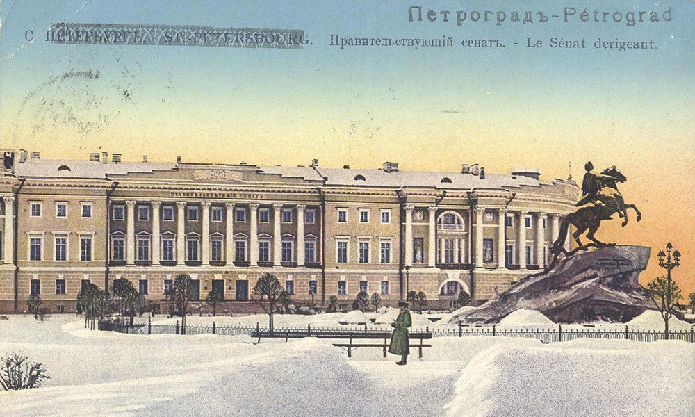 　サンクトペテルブルクが最も誇りとしているのは、200年以上前の数々の建造物が、当時と同じように今日まで現存しているということだ。ブロンズの馬上像はどんな天気でも見事だ。