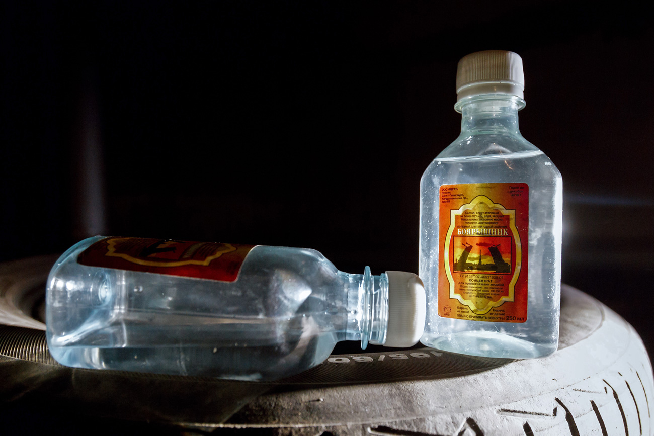 Bottiglie di lozione “Bojaryshnik”. 