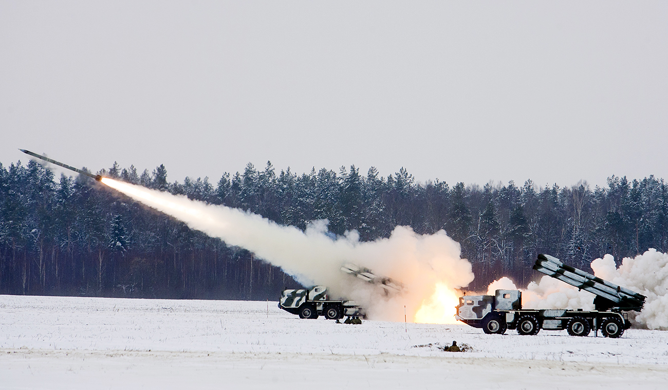 Live firing of Smerch multiple-launch rocket systems at a shooting range near Baranovichi during combat exercises.