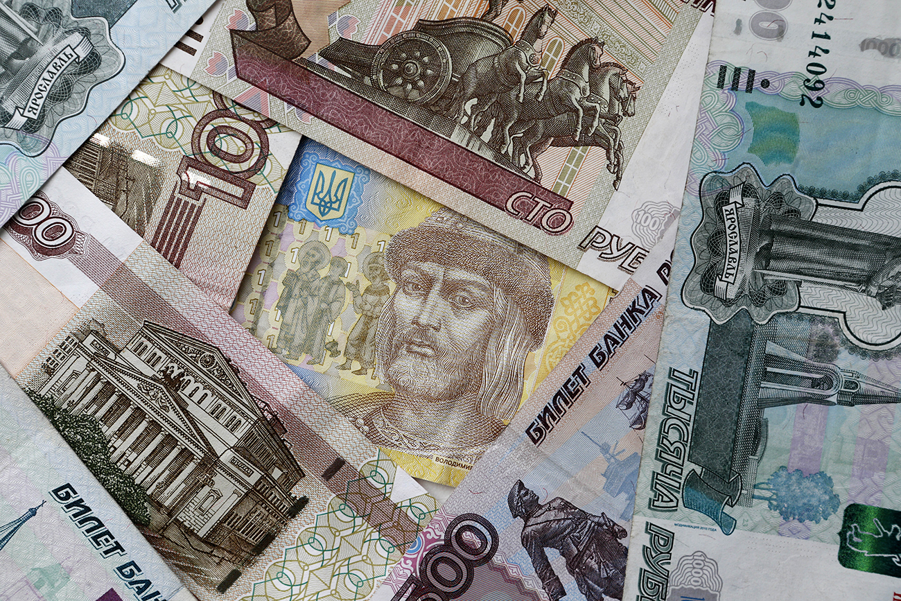 The law is Moscow's response to Kiev's ban on Russian money wiring systems such as Colibri, Golden Crown, and Unistream.