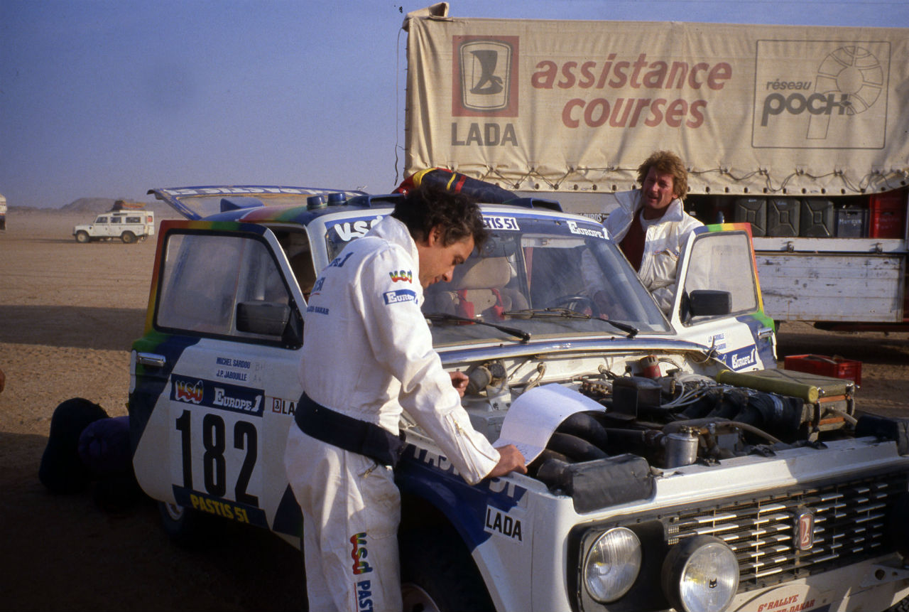 The French were particularly enamored of the Niva. This is because French racers drove the vehicle to a podium finish in the prestigious Paris-Dakar Rally three years in a row. Jean-Claude Priavon and André Deliar took third place in 1981 and second a year later, and in 1983 their achievement was repeated by André Trussat and Erik Briavon.