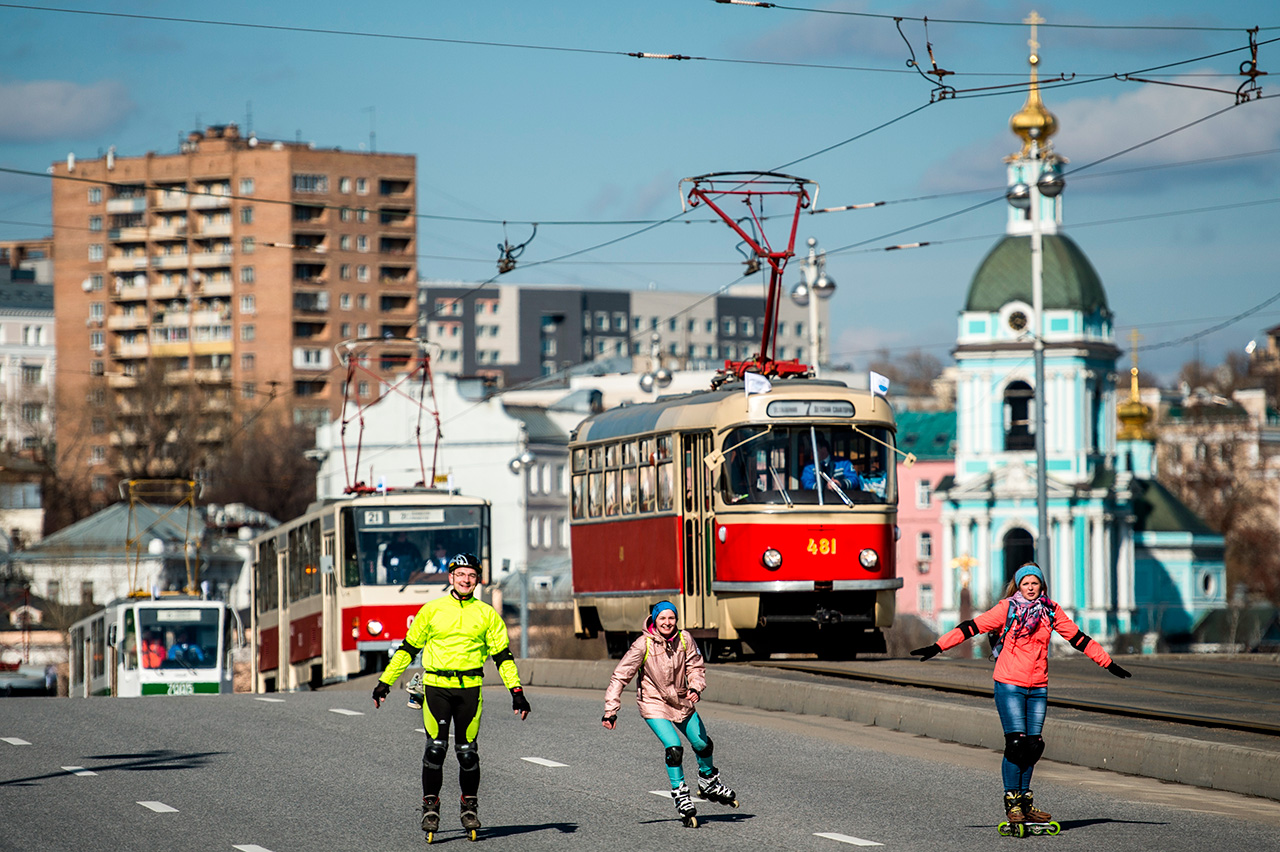 Trams of all ages roll through the center of Moscow.