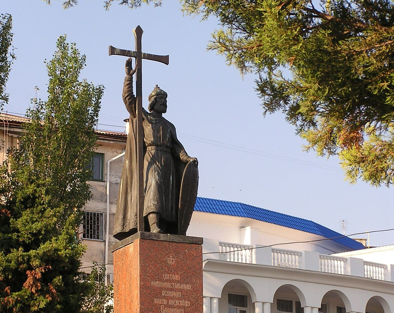 Spomenik knezu Vladimirju, ki se je 988 krstil v Hersonu.