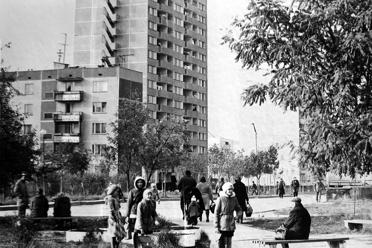 La ville a été bâtie pour accueillir 75 000 habitants. Selon le dernier recensement mené avant la catastrophe de Tchernobyl en 1985, Pripiat comptait 48 000 habitants.