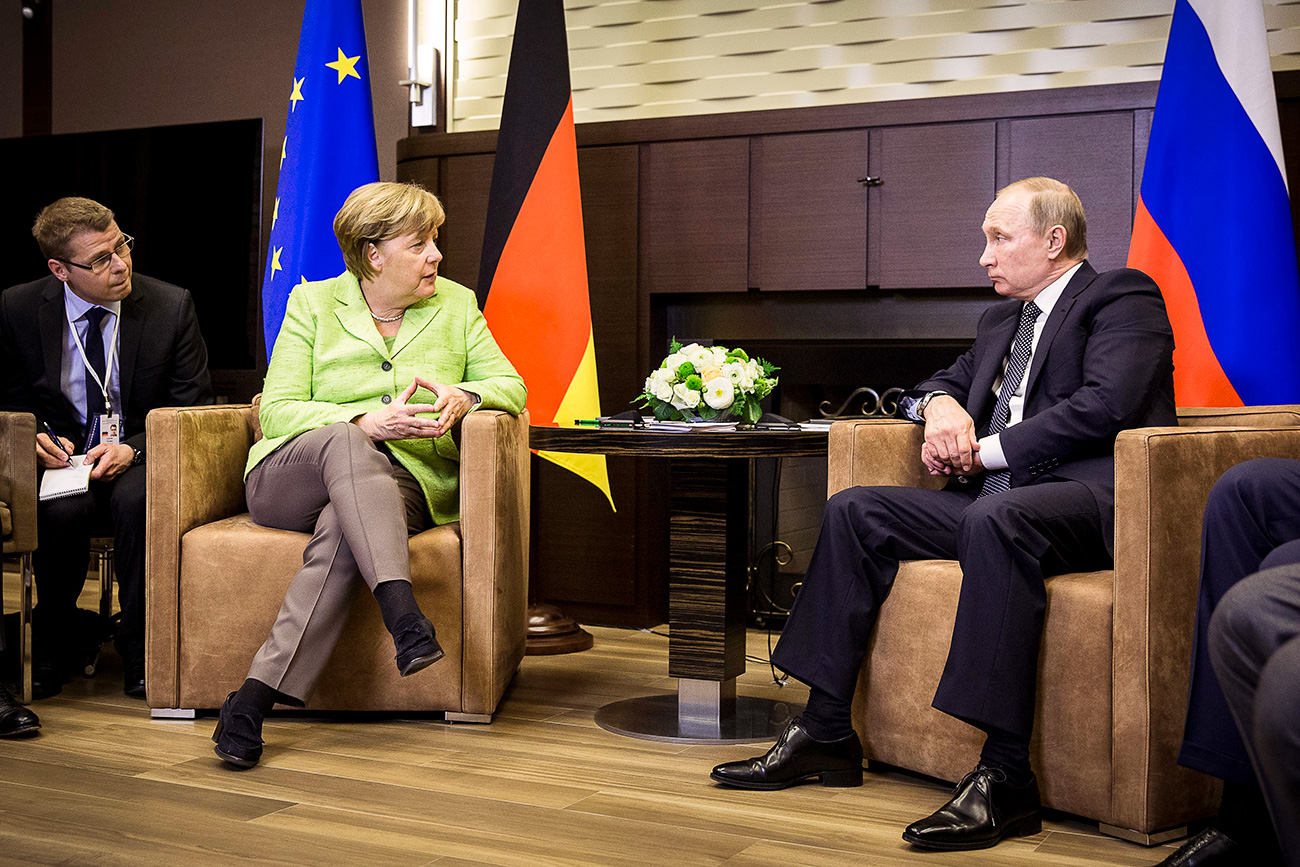 La cancelliera tedesca Angela Merkel con il Presidente russo Vladimir Putin. 