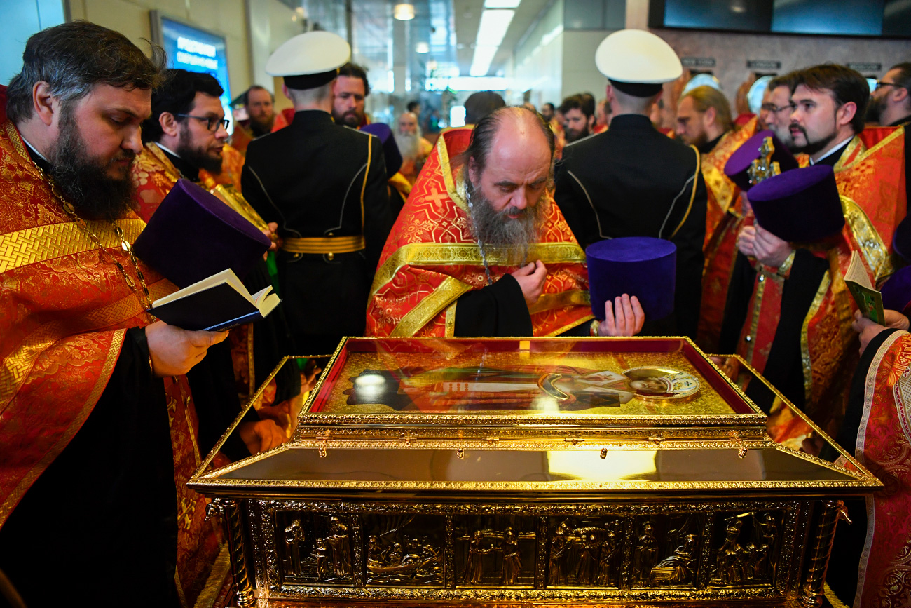The official ceremony to welcome the ark with Saint Nicholas relics at Moscow's Vnukovo-3 airport. 05/21/2017