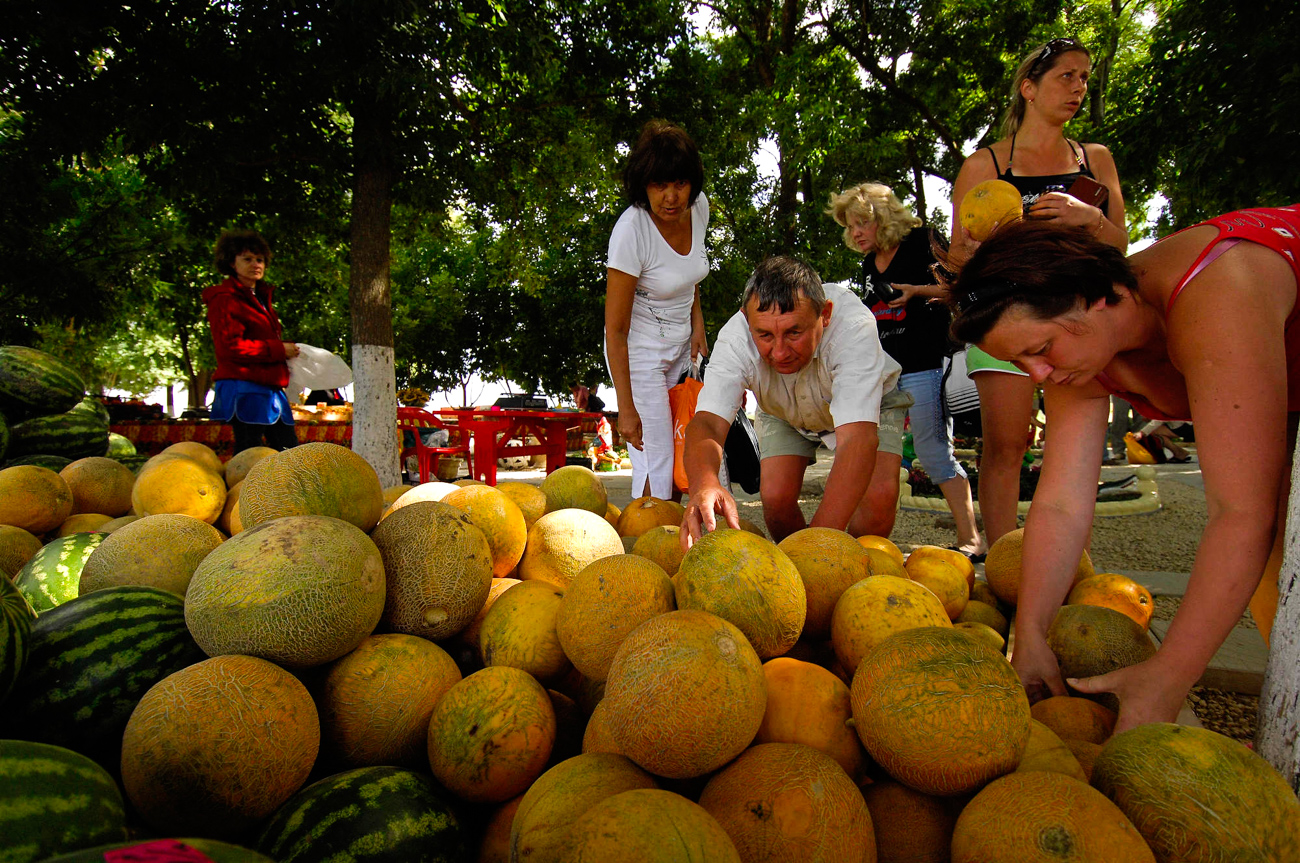 Russian with massive love melons