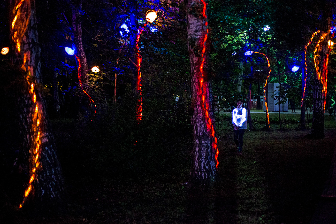 With special illumination, Moscow’s Ostankino Park, near VDNKh, turned into a magical forest.