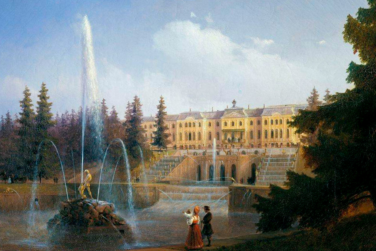 Pogled na Veliko kaskado in Veliko palačo v Peterhofu.