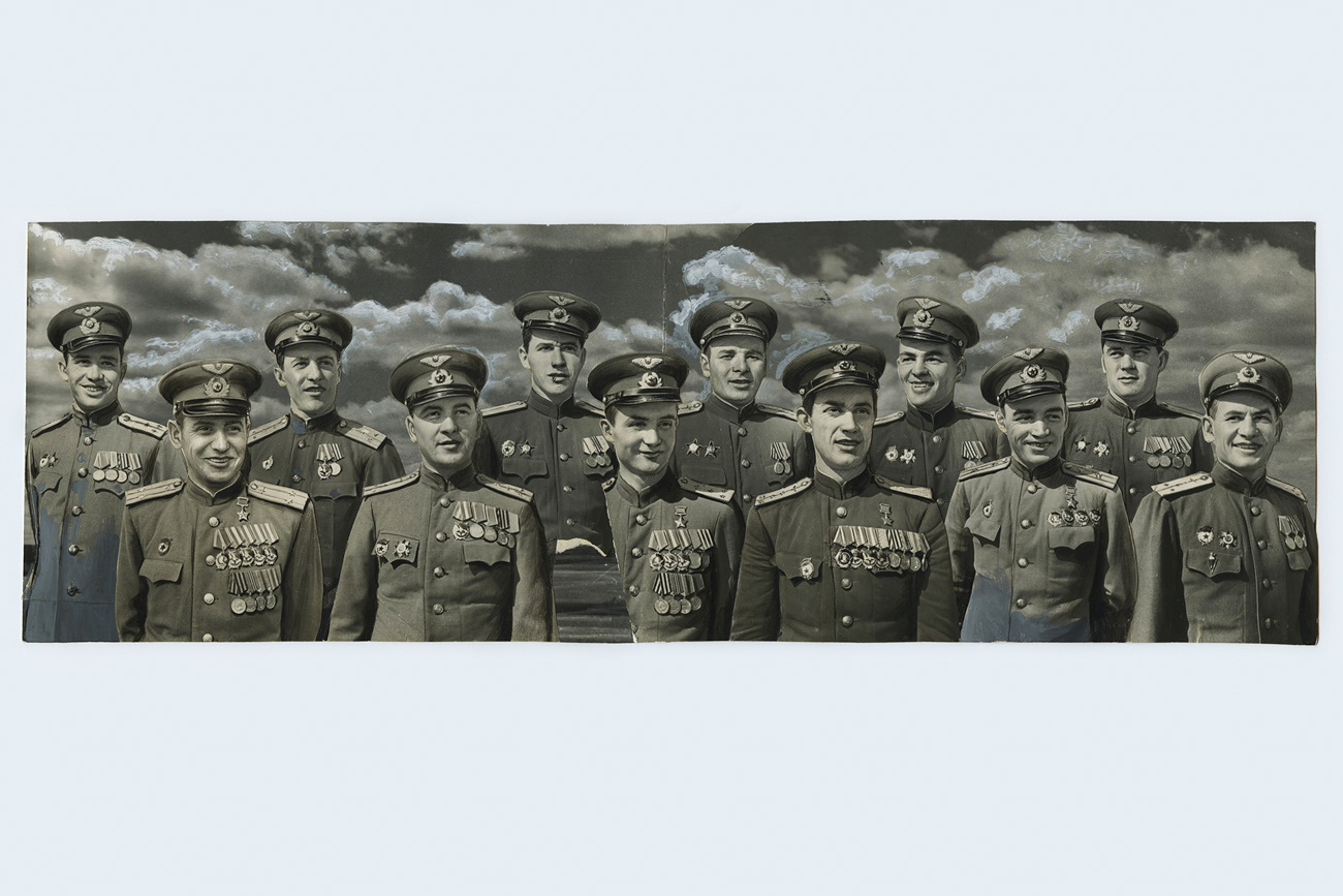 　第二次世界大戦のできごとを写す写真の編集は、ソ連のプロパガンダの最も一般的な手段の一つである。