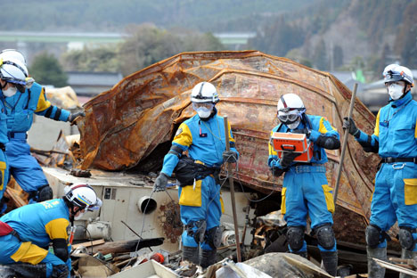 Trabalhadores enfrentam altos níveis de radiação numa tentativa de salvar a situação na usina nuclear da Fukushima/Foto:Getty Images / Fotobank