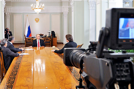 Vladimir Putin is being interviewed by the directors of Russian state TV channels. Source: AFP / East News