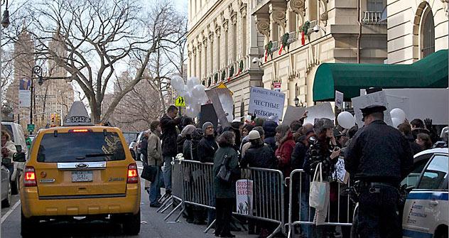 Protests against the 2011 elections in New York. Source: Olga Rychkova via Lenta.ru   