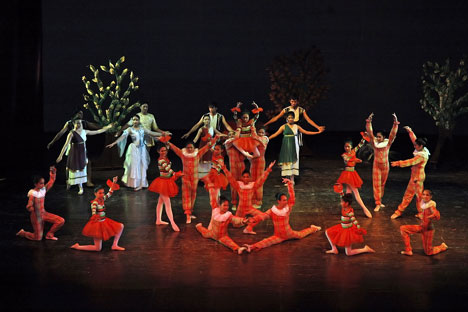 The School of Classical Russian Ballet (RCSC) in New Delhi on the stage of the Indian capital’s premier concert hall Kamani