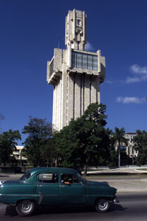 La embajada rusa en Cuba. En casi todos los países la embajada rusa suele ser conocida como "el búnker". Foto de Reuters/Vostock Photo