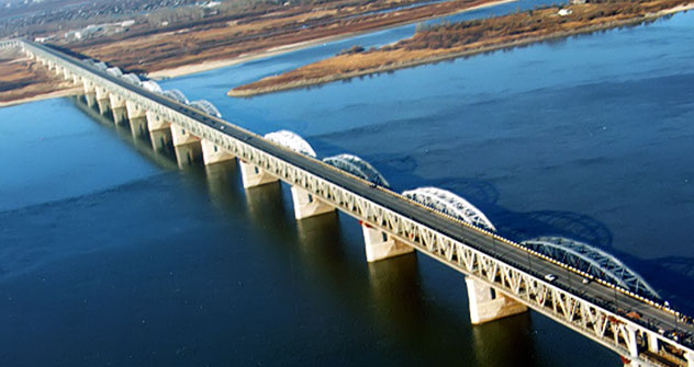 Khabarovsk Bridge across the Amur River.   Source: Itar Tass