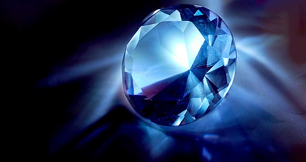 有色ダイヤは希少で、百万個の透明ダイヤに対し一個しか見つからないので1カラット30万ドル以上の値打ちがある。＝Legion Media撮影a 