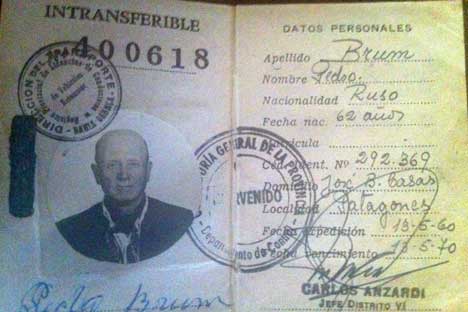 Licencia de conducir de Pedro Brum emigrado de la Alemania del Volga