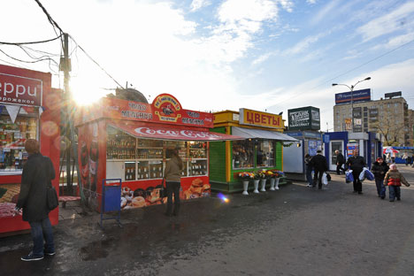 Muscovites have to say goodbye toold good kiosks. Source: ITAR-TASS