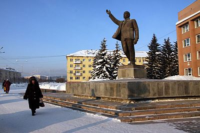 Despite changing times, Lenin still towers over the centralsquare of Zelenogorsk