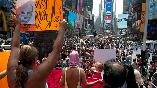 Manifestação a favor do Pussy Riot na Times Square, em Nova York Foto: RIA Nóvosti
