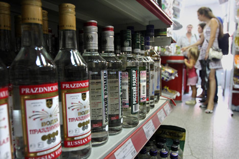Nos supermercados, oferta chega a 70 tipos de vodca. Foto: AFP/eastnews 