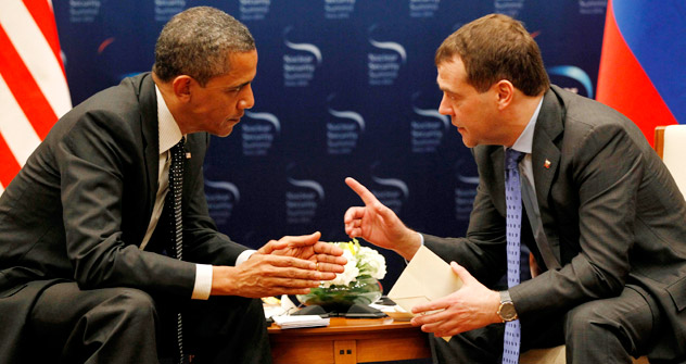 Reunião entre os presidentes dos EUA, Barack Obama, e da Rússia, Dmítri Medvedev Foto: AP