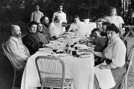 As receitas de maior interesse talvez sejam as relacionadas com amigos e familiares do Tolstói Foto: RIA Nóvosti