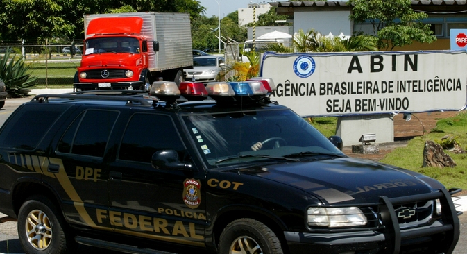 A notícia de que diplomatas estrangeiros, incluindo russos, foram investigados, surgiu na imprensa brasileira tendo como pano de fundo o escândalo da espionagem denunciado pelo ex-funcionário da CIA, Edward Snowden Foto: Reuters