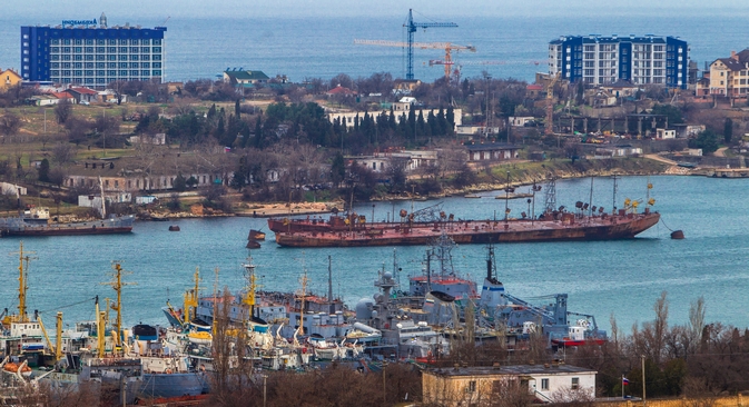 Antes do referendo sobre a adesão da Crimeia, a Rússia prometeu investir US$5 bilhões na infraestrutura da região Foto: Serguêi Savostianov