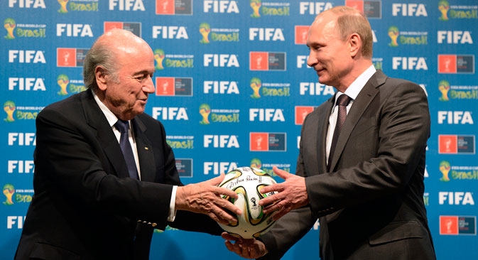 Altos funcionários europeus já mencionam abertamente a possibilidade de retirar da Rússia o direito a sediar a Copa de 2018 Foto: AP