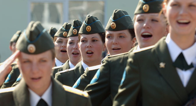 Atualmente,  as mulheres que servem na Marinha atuam em unidades médicas, de comunicação e administrativas costeiras Foto: Serguêi Piatakov/RIA Nóvosti