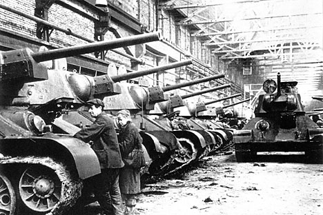 Projeto mais importante desenvolvido com base no modelo de Christie foi o famoso T-34 Foto: TASS