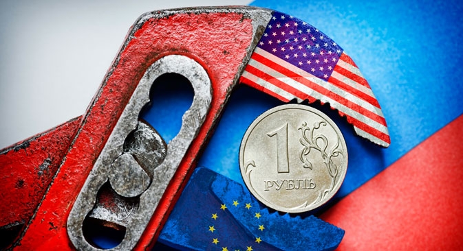 No início de dezembro de 2014, a cotação da moeda russa em relação ao dólar e ao euro havia diminuído quase 50% Foto: DPA/Vostock Photo