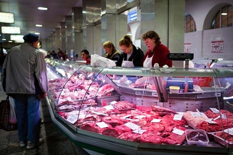 Brasil é um dos principais fornecedores de carne para a União Euroasiática. Foto: DPA/Vostock-Photo