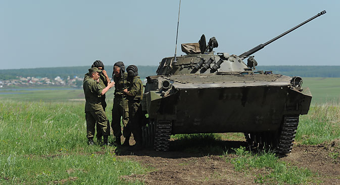Segundo autoridades de Moscou, soldados estariam “voluntariamente lutando na Ucrânia” Foto: RIA Nôvosti